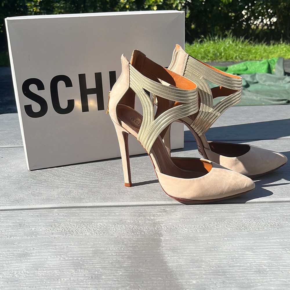 Schultz Pointed Heel - image 3